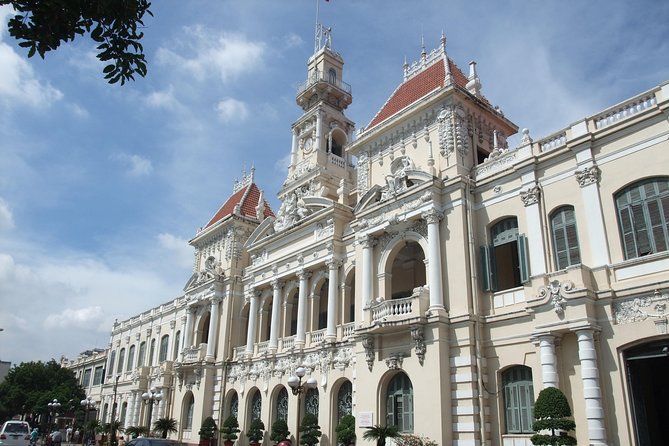 1-Day Ho Chi Minh City & Cu Chi Tunnels-Deluxe Group Of 10 Max - Ben Duoc Cu Chi Tunnels: Documentary, Underground Crawl, and Real-World Survivorship