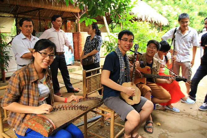 3D2N Mekong - Floating Market - Chau Doc - Boat To Phnom Penh - Islands, orchards, bees, and the honey-tea breaks