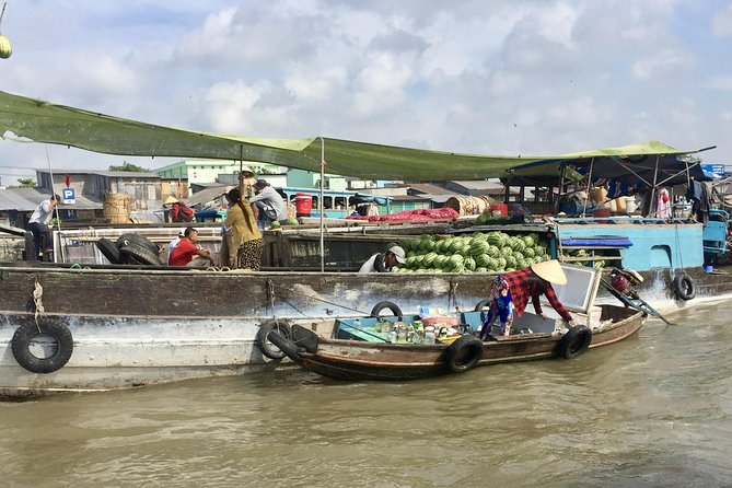 3D2N Mekong - Floating Market - Chau Doc - Boat To Phnom Penh - Guides and group size: small enough to feel cared for