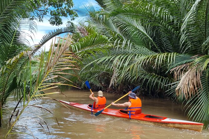 Ben Tre Mekong Zig Zag: Scooter, Sailboat, and Food (Full day) - Lunch, Hammocks, and the Mekong Plate (4–5 Dishes)