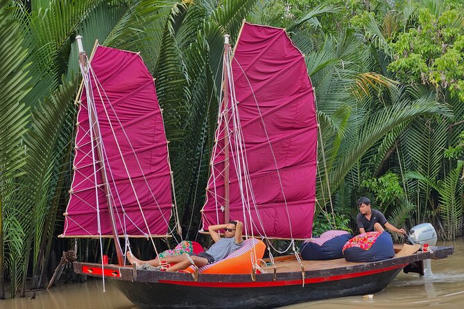 Ben Tre: Scooter, Culture, Sailboat and Mekong Food (Half Day) - The sailboat on a Mekong tributary: slow water, real quiet