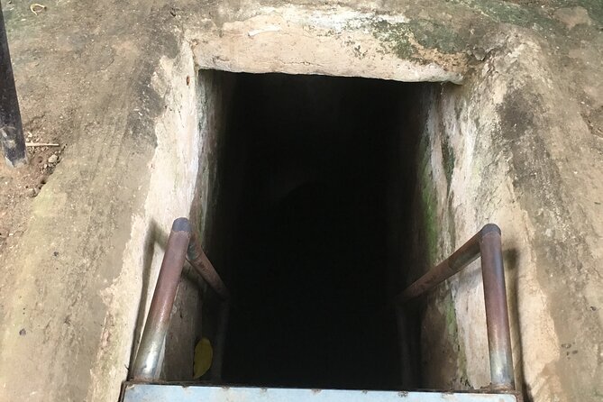 Best Private Tour Cu Chi Tunnels and Mekong Delta Full Day - My Tho Lunch: Turning From City to River Village