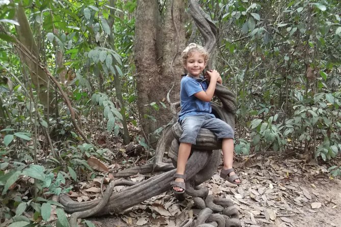 Best Private Tour Cu Chi Tunnels and Mekong Delta Full Day - Cu Chi Tunnels: A Guided Walk Through a Hand-Dug Network