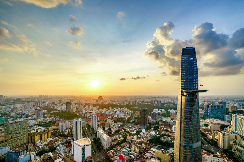 Bitexco Financial Tower: Saigon Sky Deck - Fast Track Ticket - The Skydeck Views: Panoramas, Binoculars, and Landmark Clues
