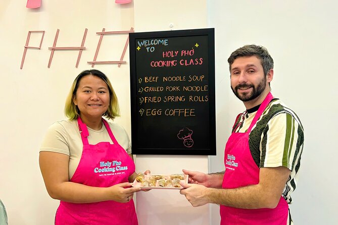 Cook 4 Local Vietnamese Dishes In Pink-themed Class & Market Tour - Timing, walking, and what to bring