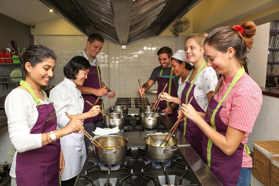Cooking Class with Ben Thanh Market visit - Class pacing and English support: what works best for different cooks