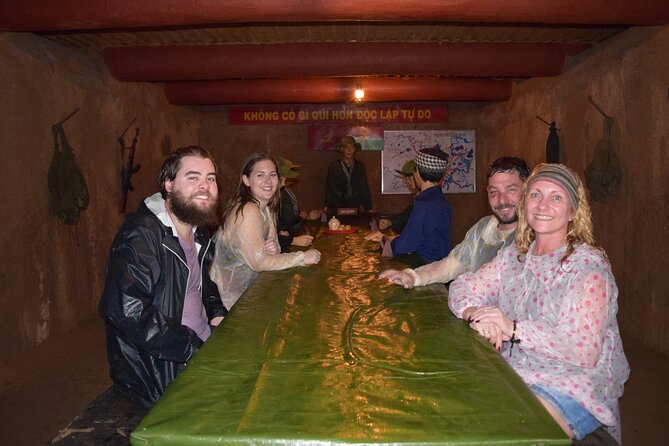 Cu Chi Tunnel & Cao Dai Temple One Day Private Tour - Lunch and borderland culture: eating like the locals around Cu Chi