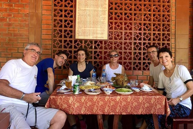 Cu Chi Tunnels and Mekong Delta 1 Day Full Day tour - Food, snacks, and fruit: what’s included (and what it replaces)