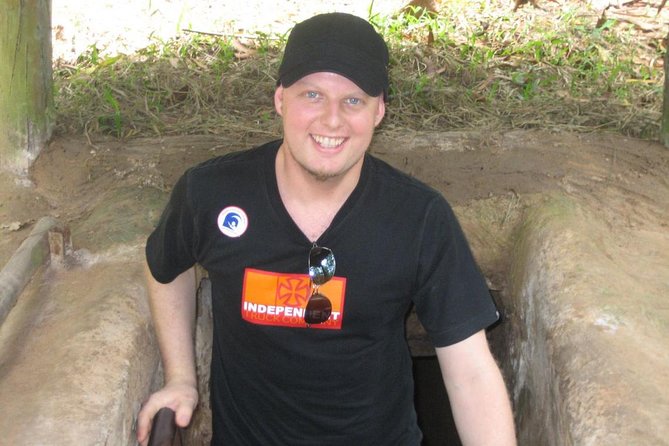Cu Chi Tunnels half day private tour from Ho Chi Minh City - Crowds, photos, and the limits of the tunnel experience