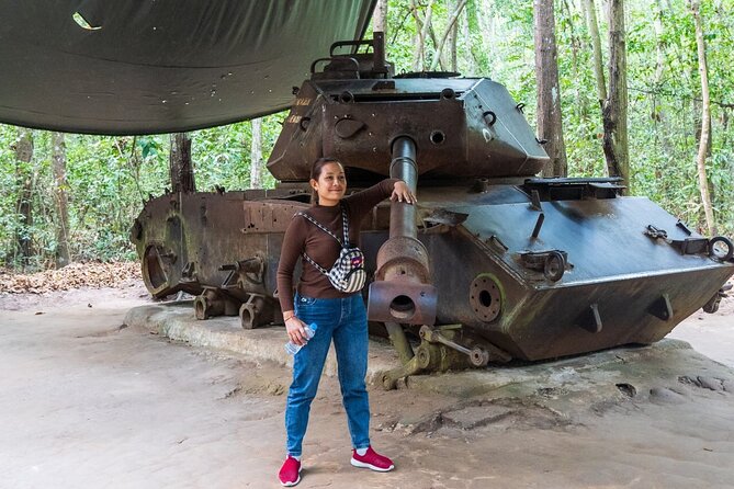 Cu Chi Tunnels tour In The Morning by DGT - Guides and group size: what changes when there are only 12 people
