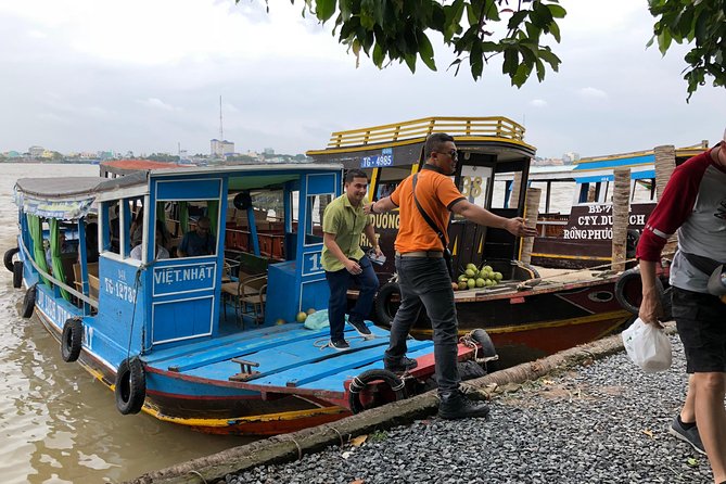 CuChi Tunnels&Mekong Delta-Boat,TukTuk,Coconut Village SmallGroup - Lunch and the food schedule: filling, included, and flexible