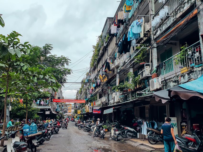 Discover Saigon's Local Sites and Culture by Motorbike - Coffee and coconut break: a small stop that resets your senses