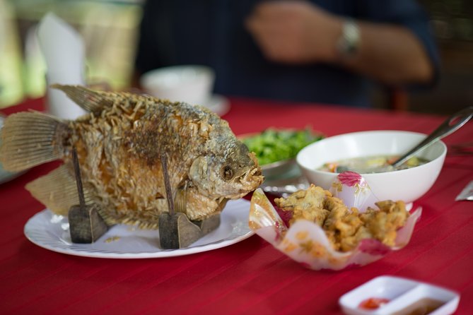 From HCM city: Private Mekong Delta - Ben Tre Full-Day Tour - Bike through the fields: fun, but wear the right shoes