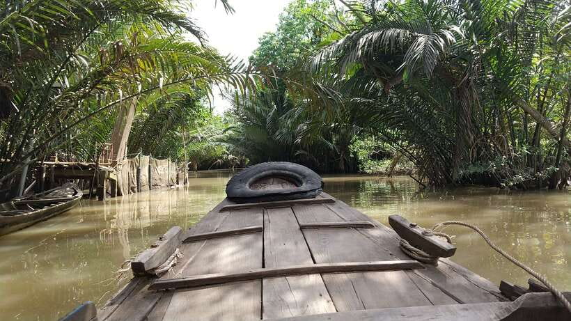 HCM: Mekong Delta Islands Boat & Tuk-Tuk Tour with Tastings - Entering The Mekong Delta Islands: early pickup and big variety for one price
