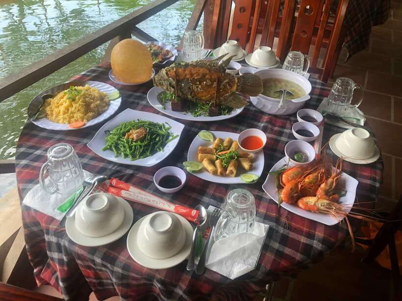 HCM: Mekong Delta Islands Boat & Tuk-Tuk Tour with Tastings - Unicorn Island villages by tuk-tuk: walk or cycle where families live