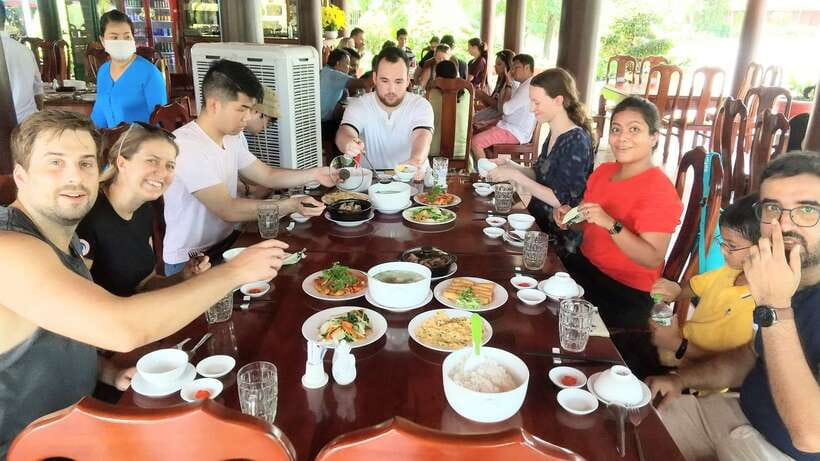 HCM: Mekong Delta Islands Boat & Tuk-Tuk Tour with Tastings - Bánh Khọt with a chef: the mini savory pancake moment