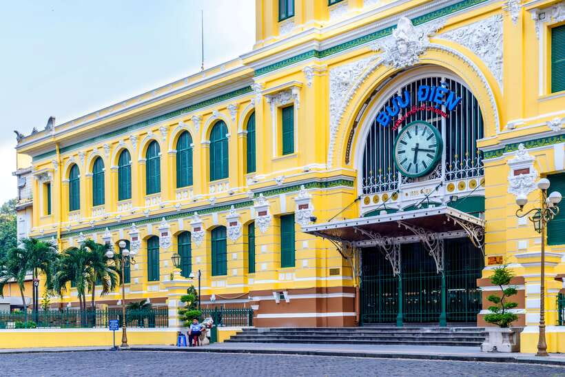 Ho Chi Minh City: Half-day History And Culture Tour - Saigon Central Post Office and Notre Dame Cathedral: French-era landmarks you can connect fast