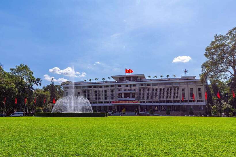 Ho Chi Minh City: Half-day History And Culture Tour - War Remnants Museum: how to handle a powerful stop without getting lost