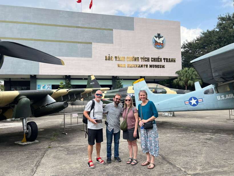Ho Chi Minh: City Highlights Guided Walking Tour - What to wear and what to bring for a hot walking day
