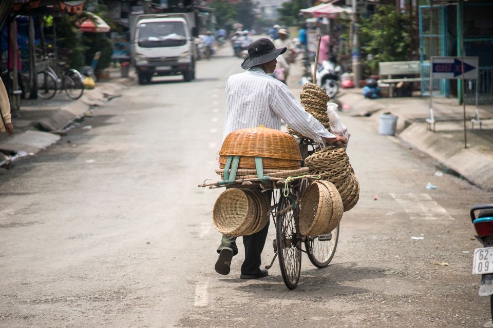 Ho Chi Minh City: Mekong Delta Full-Day Speedboat Tour - Thủ Thừa District: Wine Tasting and a Short Walk to Stretch