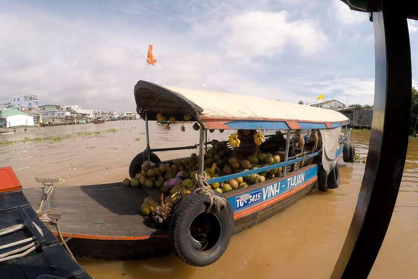 Ho Chi Minh City: Mekong Delta Tour with Sampan Journey - Lunch in the middle of it all: Vietnamese comfort with vegan options