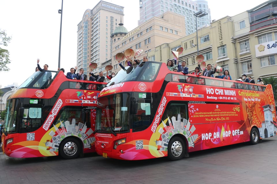 Ho Chi Minh City: Panoramic City Bus Tour - Big sights on the route: Notre Dame, Central Post Office, Independence Palace