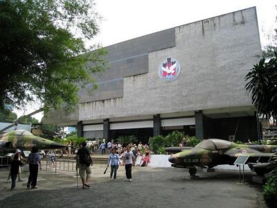 Ho Chi Minh City Private Half-Day Tour by U.S Army Jeep - Independence Palace: The Stop That Changes Your Understanding Fast