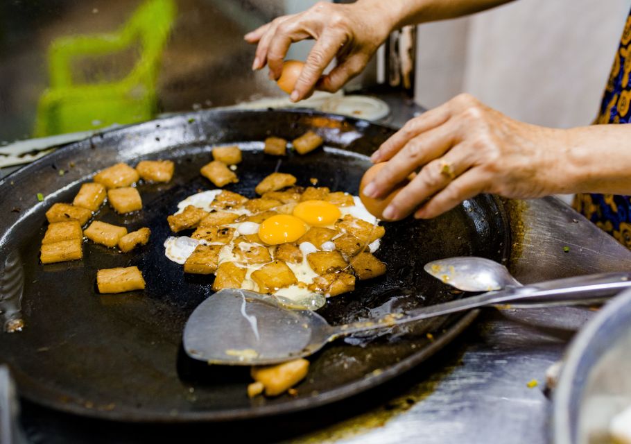 Ho Chi Minh City: Private Street Food Evening Walking Tour - Bột Chiên and Bánh Cuốn: The Texture Lesson You Didn’t Know You Needed
