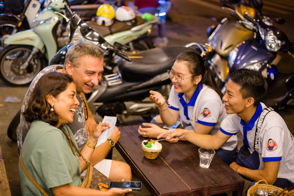 Ho Chi Minh City: Private Street Food Motorbike Tour - The flower market and night streets: Saigon’s evening pace on full display