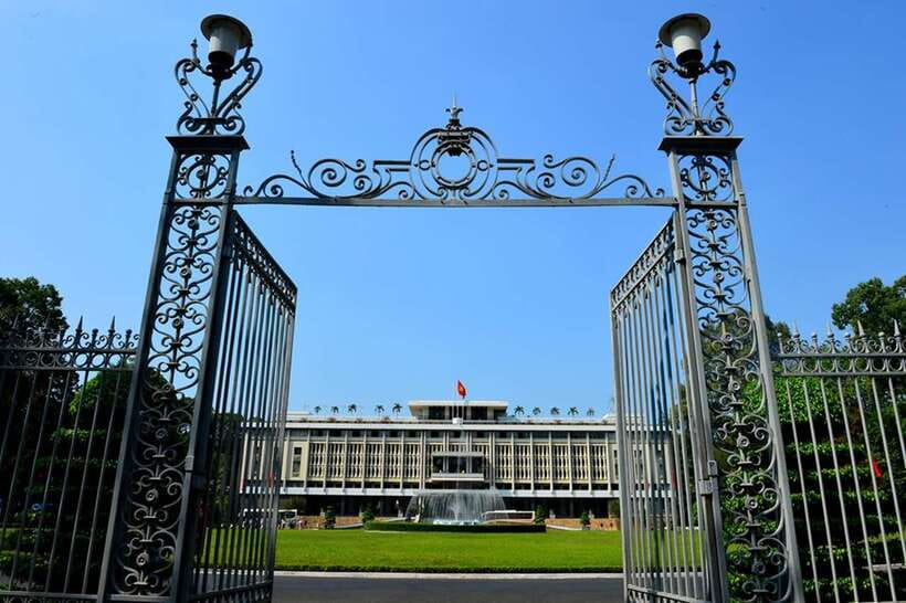 Ho Chi Minh City Tour with Colonial Heritage and Chinatown - War Remnants Museum: Understanding the Indochina Wars