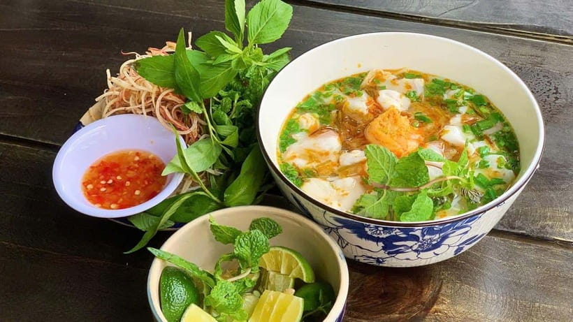 Ho Chi Minh City: Walking Food Tour with 13 Tastings - A Saigon Food Safari You Can Do Without Motorbikes