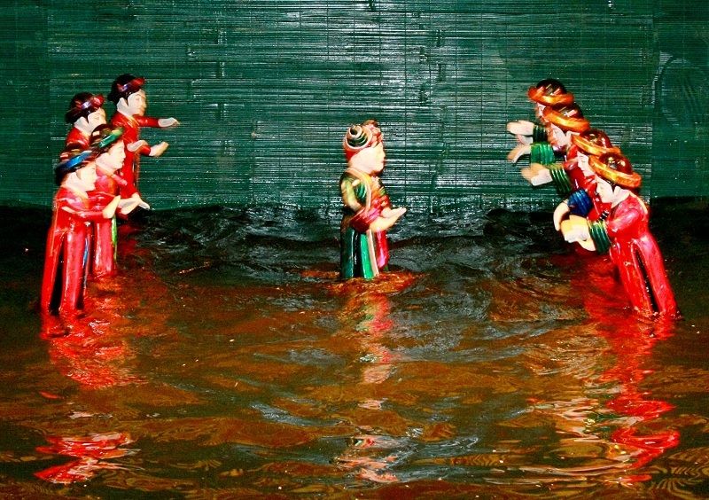 Ho Chi Minh City: Water Puppet Show and Dinner Cruise - Inside the Water Puppet Theater: How the Show Actually Works