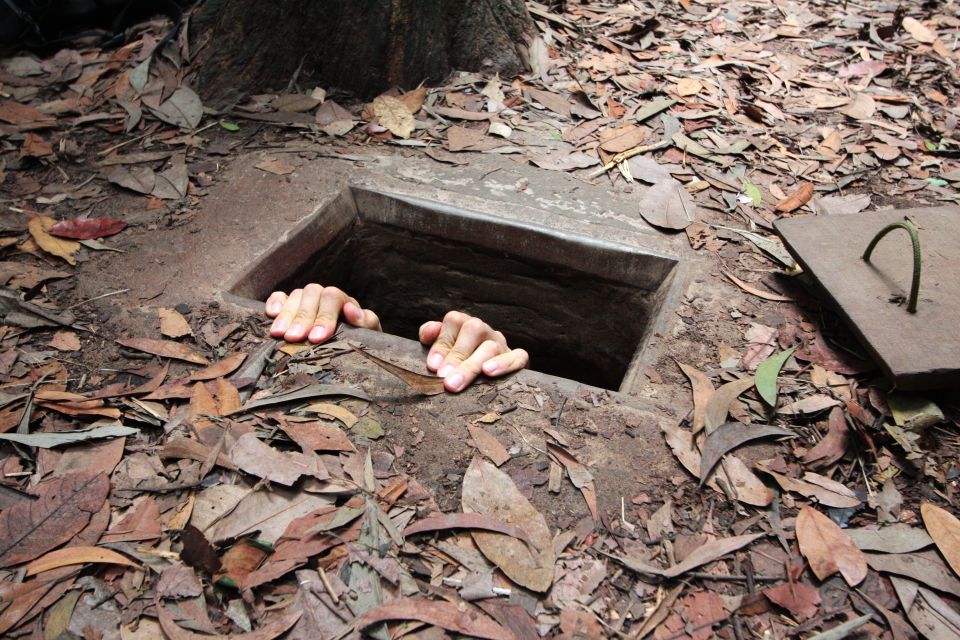 Ho Chi Minh: Cu Chi Tunnels Small-Group Tour & War Veteran - Meeting Point at Le Lai Market vs Pickup From Your Hotel