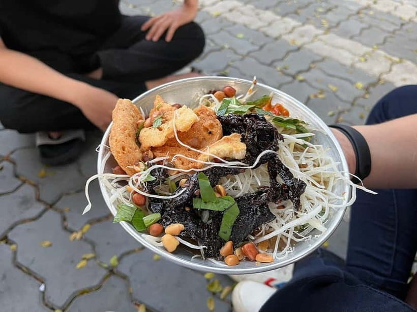 Ho Chi Minh: Original Walking Street Food Tour with Foodies - Key things I’d plan around