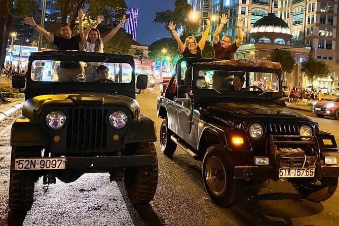 Jeep Tour Saigon By Night : FRESH SEAFOOD, STREET FOOD & SKY BAR - District 4 seafood street food: the night’s main flavor event