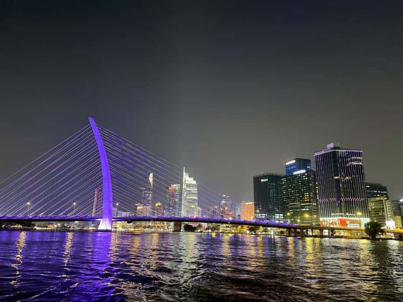 Lively Saigon River Sightseeing Cruise + Guided Walking Tour - The 45-Minute Saigon River Cruise: Landmarks and Photo Moments