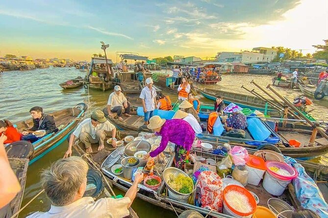 Mekong Delta Tour with Kayaking, Cycling and Cooking - Vinh Trang Pagoda: Big Scale, Simple Focus