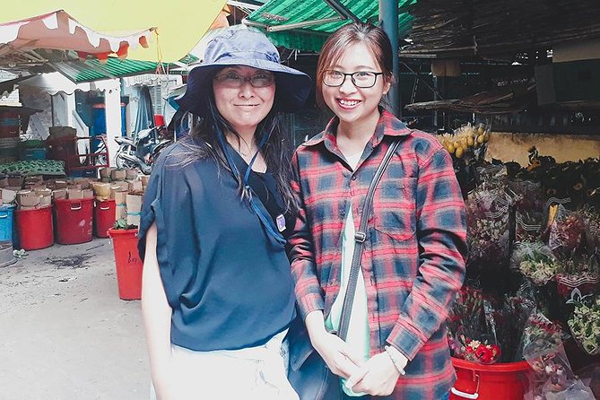 Morning Saigon Unseen+Street Food Tour with Ao Dai Riders Option - Floating market coconut juice, then District 4 spring roll vermicelli