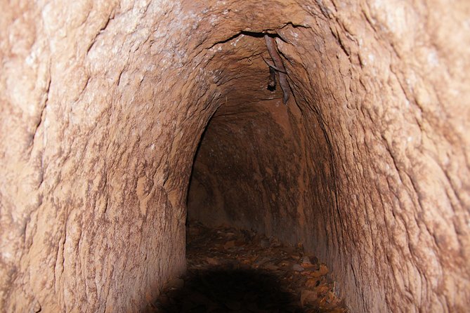 Private Cu Chi Tunnels Half Day Tour - Going Underground: What Crawling Through Tunnels Means