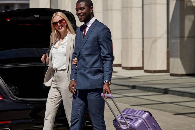 Private Departure Transfer: Ho Chi Minh City Hotels to Tan Son Nhat Airport - The Ride Into Tan Son Nhat: Comfort Meets Timing