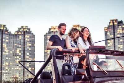 Private Jeep Tour Saigon by Night: Foodie & City Tour - Independence Palace, Opera House, and Notre-Dame: the best night-photo rhythm