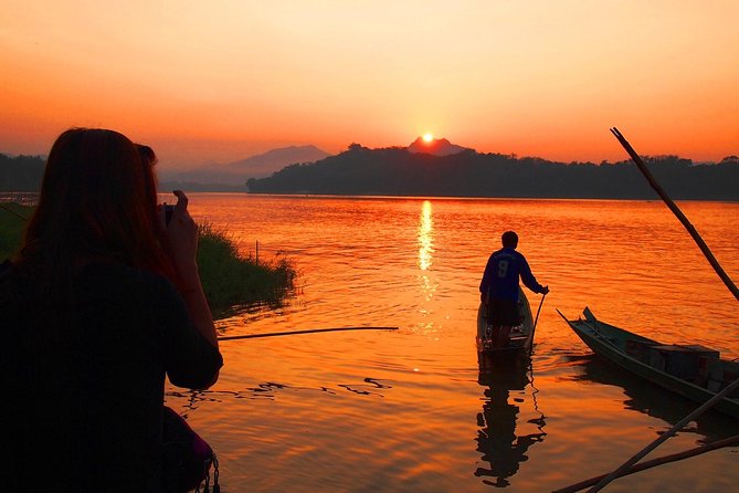 PRIVATE Luxury Sunset Mekong Afternoon trip from HCM city - Coconut Candy Village: Sweet Samples and Southern-Style Culture