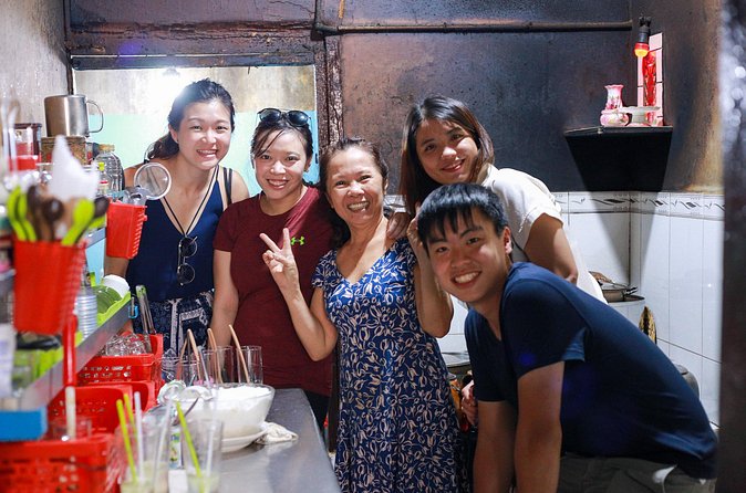 Private Scooter 4-hour Non-touristy Hidden City Tour In Ho Chi Minh - District 5 Chinatown: Phố Tau Sai Gon and Its Green, Family Feel