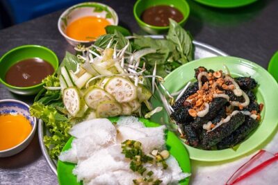 Private Street Food Tour by Motorbike in Ho Chi Minh City - The 10-dish lineup: what you’ll actually be eating