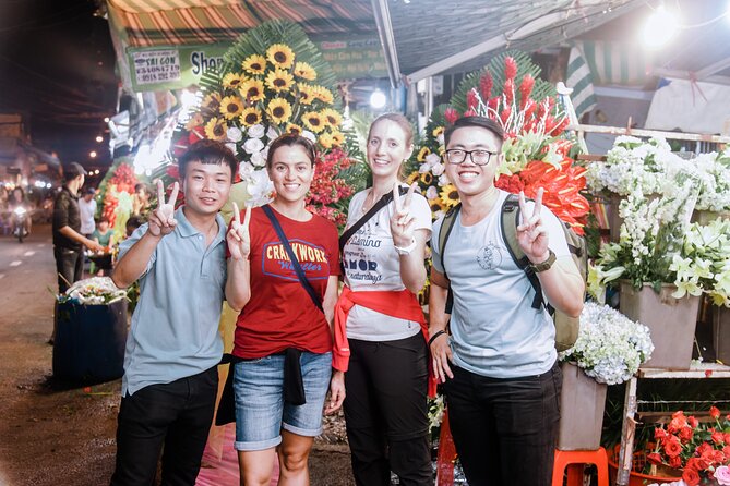 Saigon After Dark Night Tour by Scooter + 7 tastings - Nguyen Thien Thuật apartment area: street-food culture up close