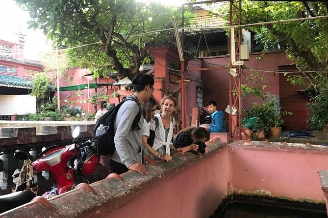 Saigon Afternoon City Historical Scooter Tour |Opt: Ao Dai Riders - Ao Dai Riders option: how it works in real life