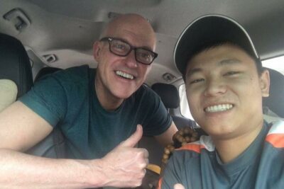 Saigon Airport to Ho Chi Minh City Center Private Transfer - Meeting Your Driver: Terminals, Signs, and Avoiding the Wrong Person