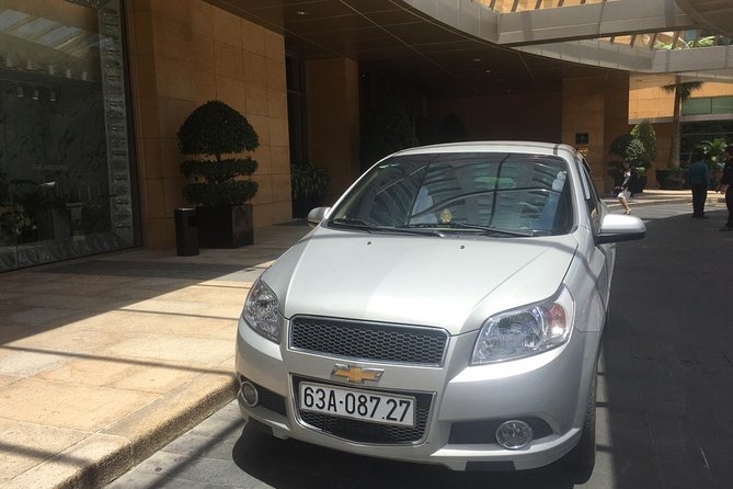 Saigon Airport to Ho Chi Minh City Center Private Transfer - Getting to Your Hotel in District 1: What to Expect at Drop-off