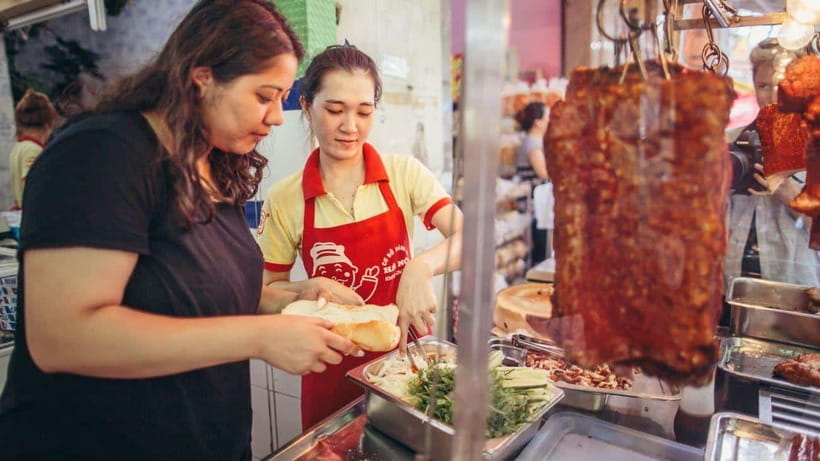 Saigon at Sunset: Ultimate Street Food Experience - Key highlights at a glance