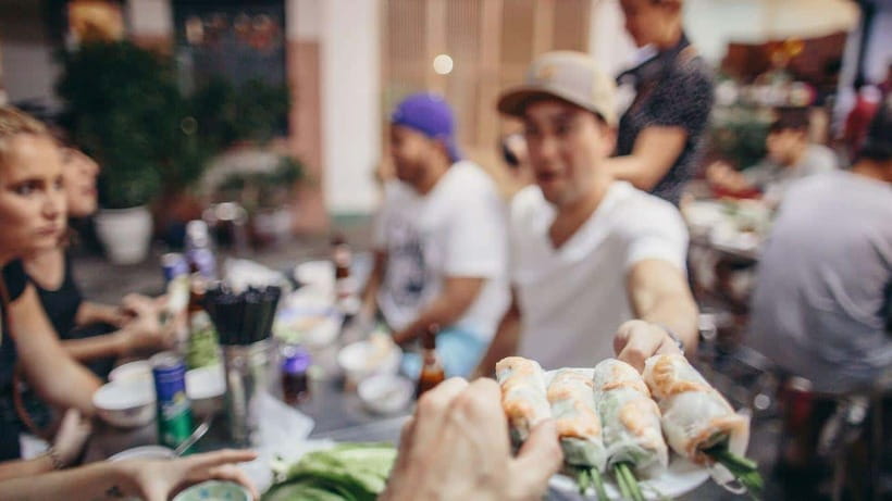 Saigon at Sunset: Ultimate Street Food Experience - Thien Hau Temple: a pause that adds meaning